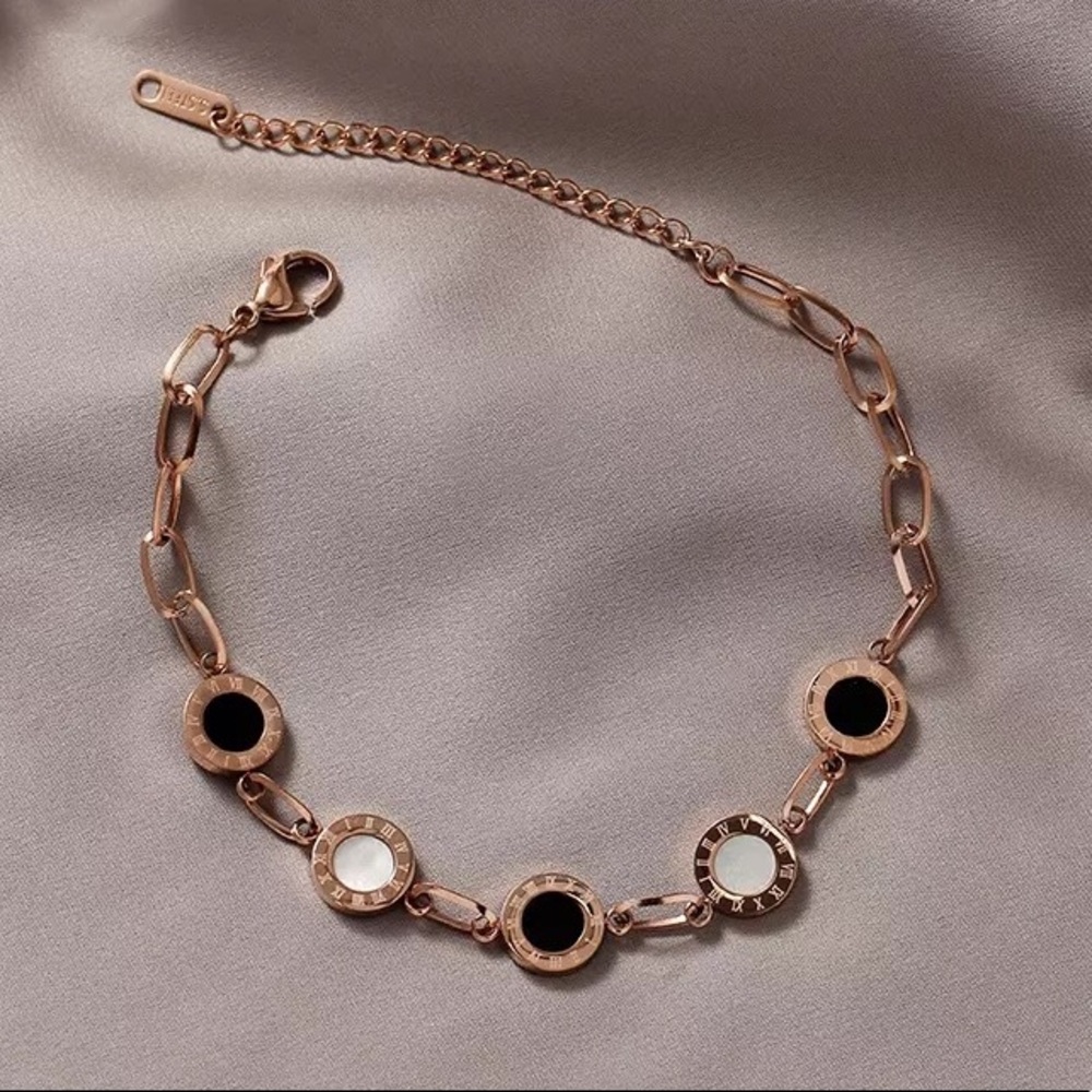 Gorgeous White Shell Black Resin Gold Bracelet!